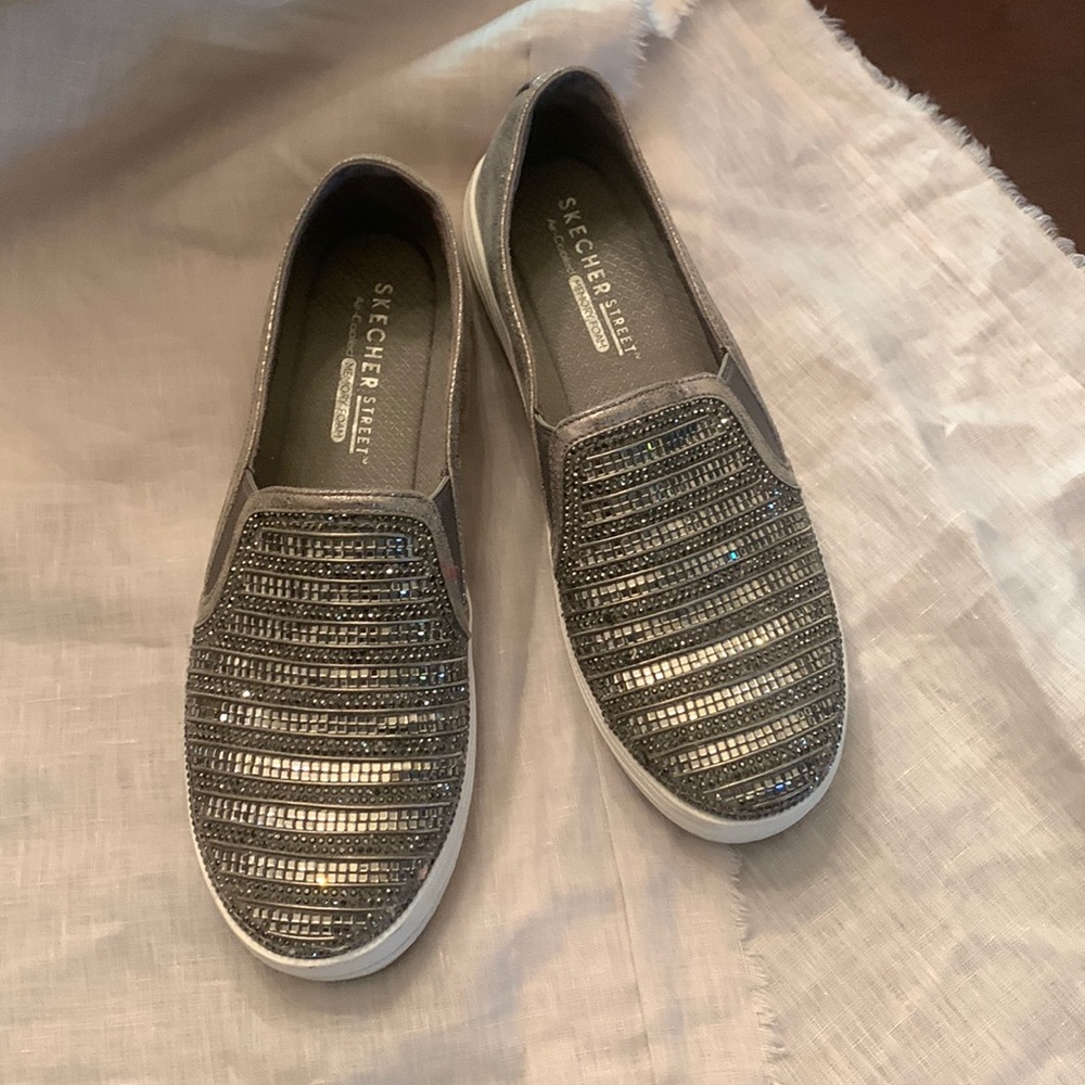 Skechers Double Up Rhinestone trim Slip ons
